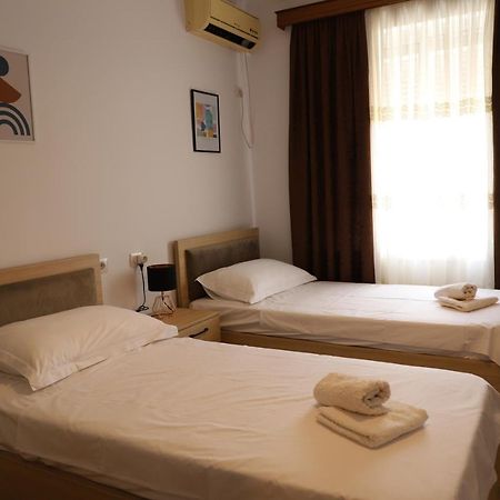 Daniel City Center Apartment Berat Kültér fotó