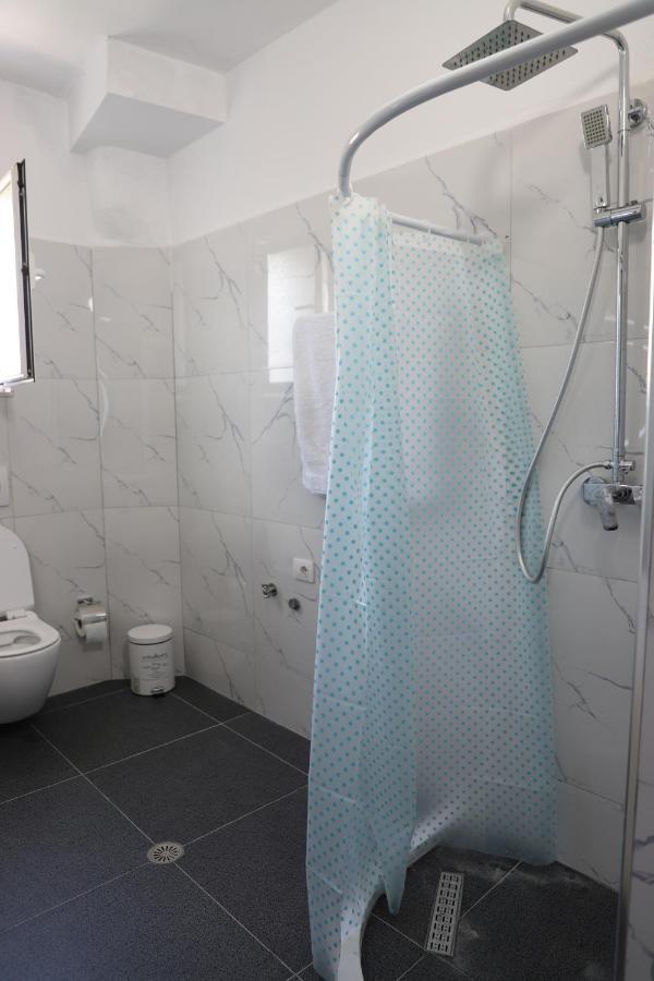 Daniel City Center Apartment Berat Kültér fotó