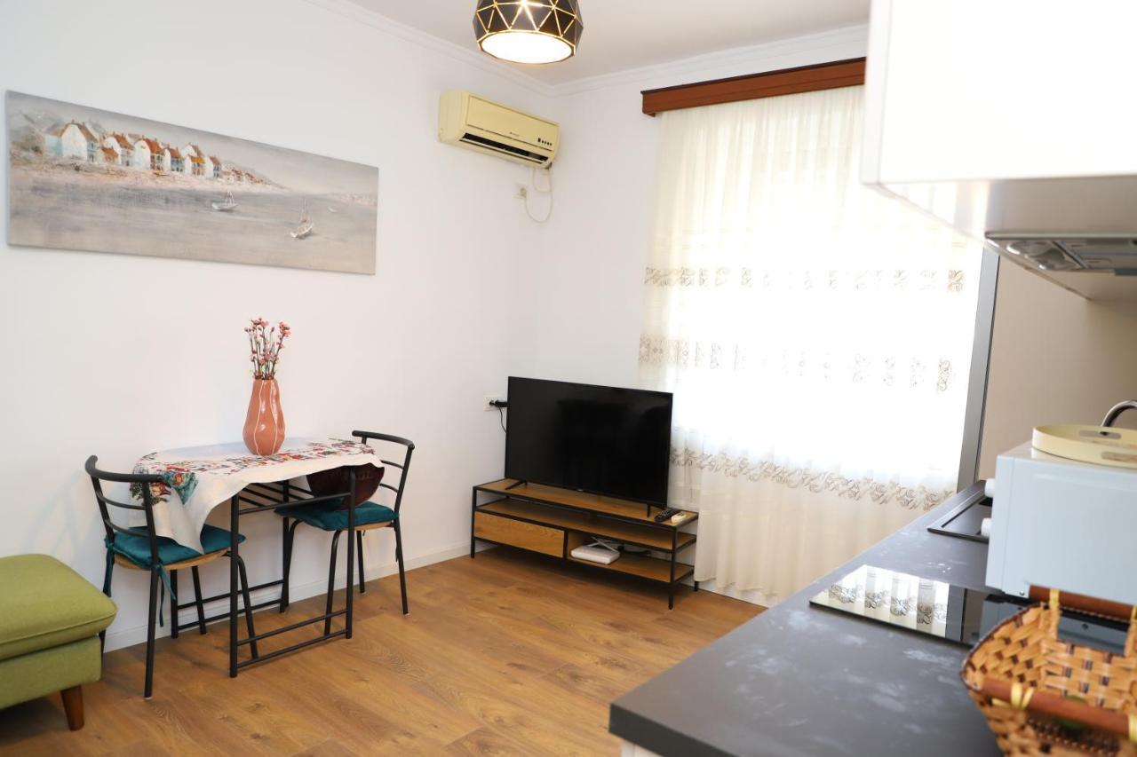 Daniel City Center Apartment Berat Kültér fotó